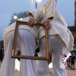 christmas stiltwalkers