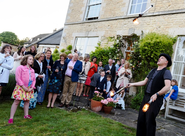 wedding entertainer